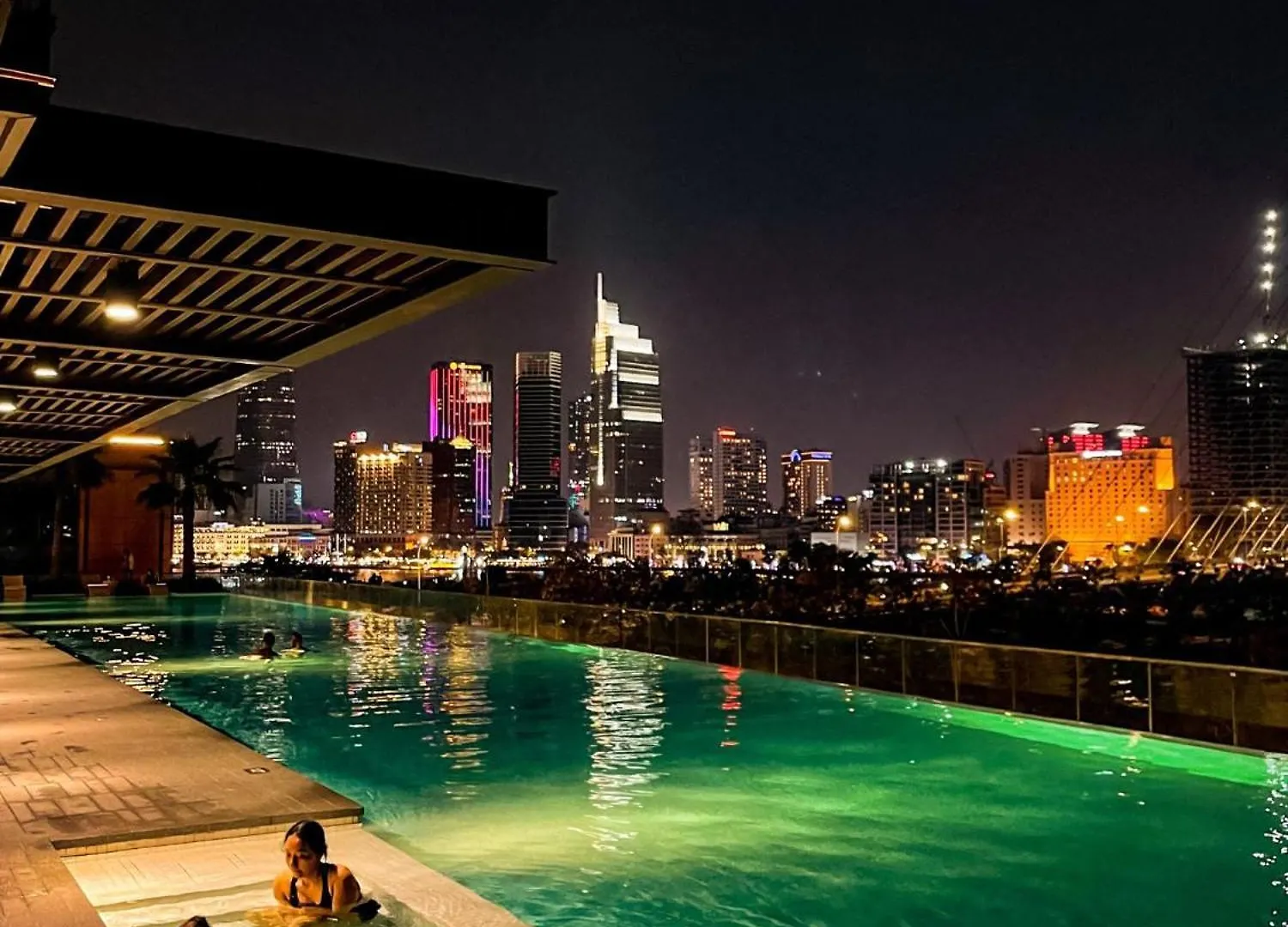 Metropole Luxury Apartment 96 Gym City Center, Infinity Pool Ho Chi Minh City