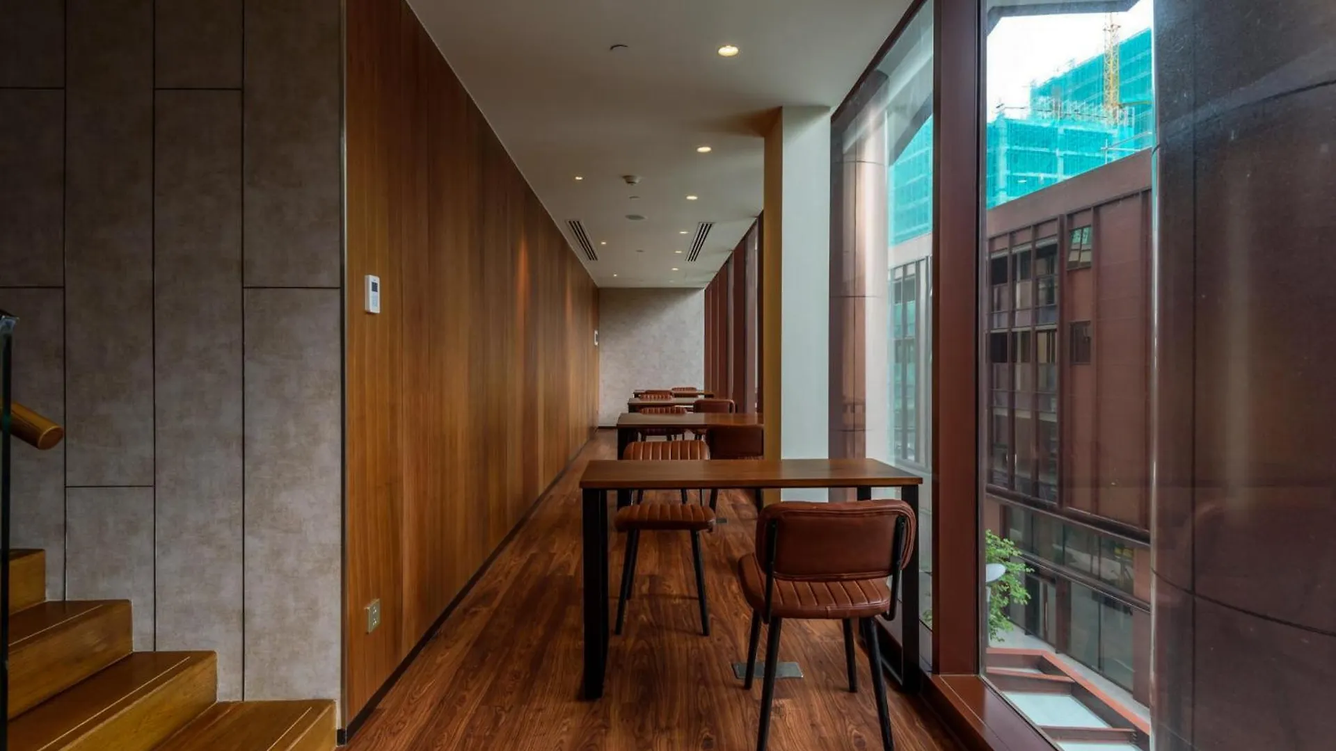 Metropole Luxury Apartment 96 Gym City Center, Infinity Pool Ho Chi Minh City Vietnam