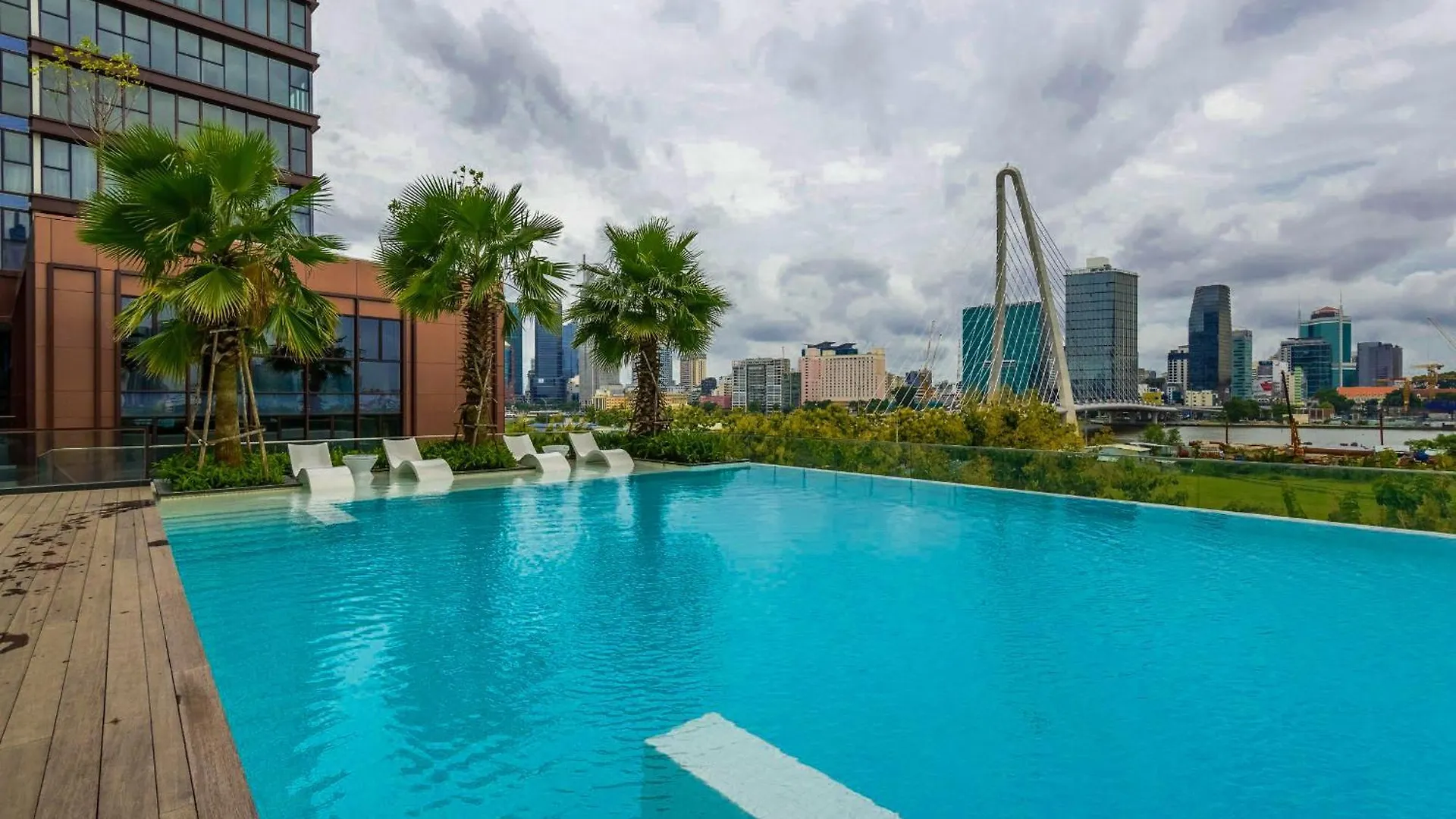 Metropole Luxury Apartment 96 Gym City Center, Infinity Pool Ho Chi Minh City