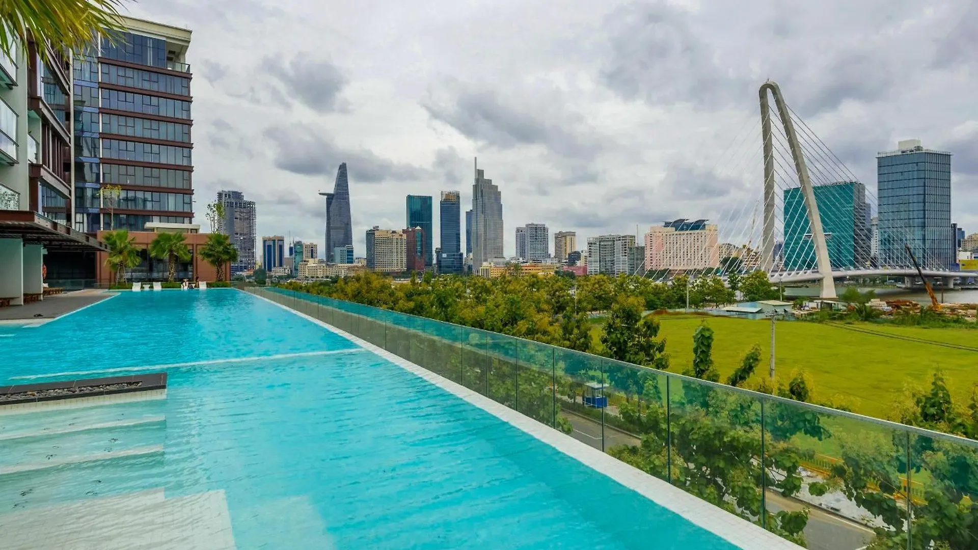 Metropole Luxury Apartment 96 Gym City Center, Infinity Pool Ho Chi Minh City 0*,  Vietnam