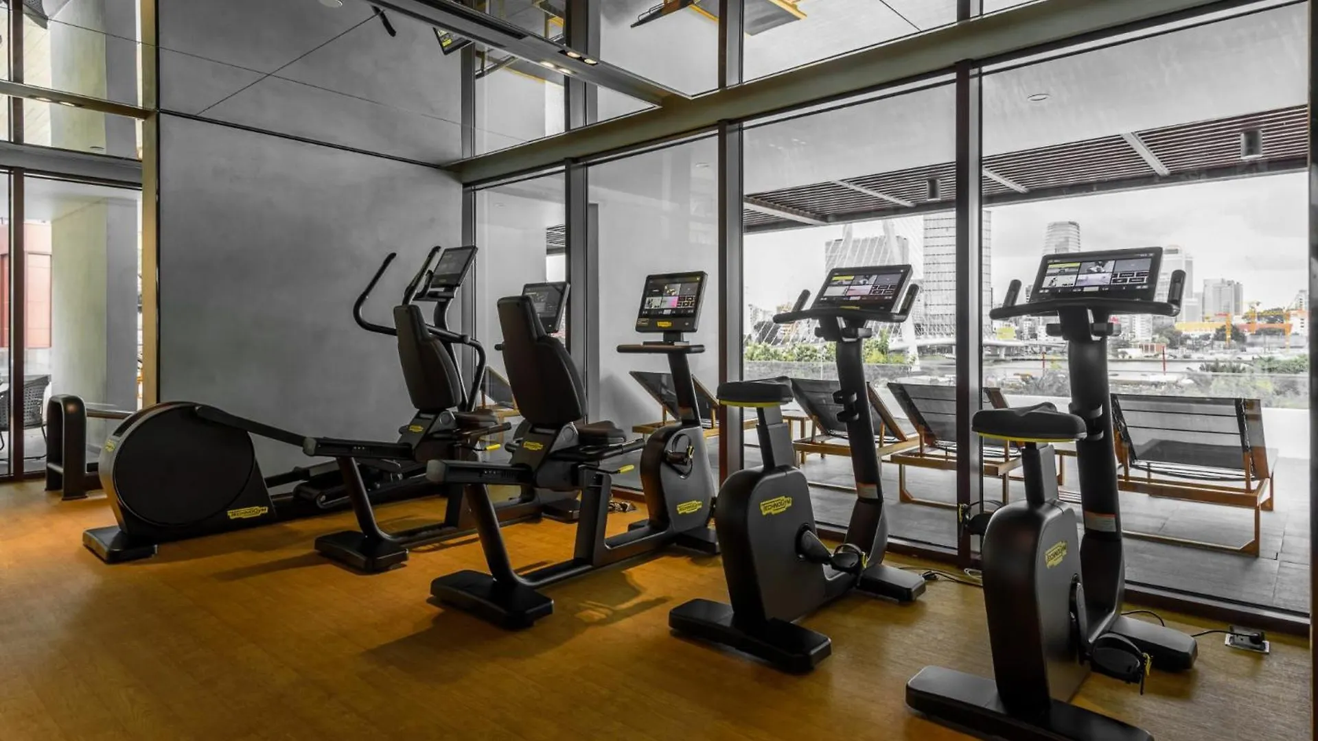 Metropole Luxury Apartment 96 Gym City Center, Infinity Pool Ho Chi Minh City Vietnam