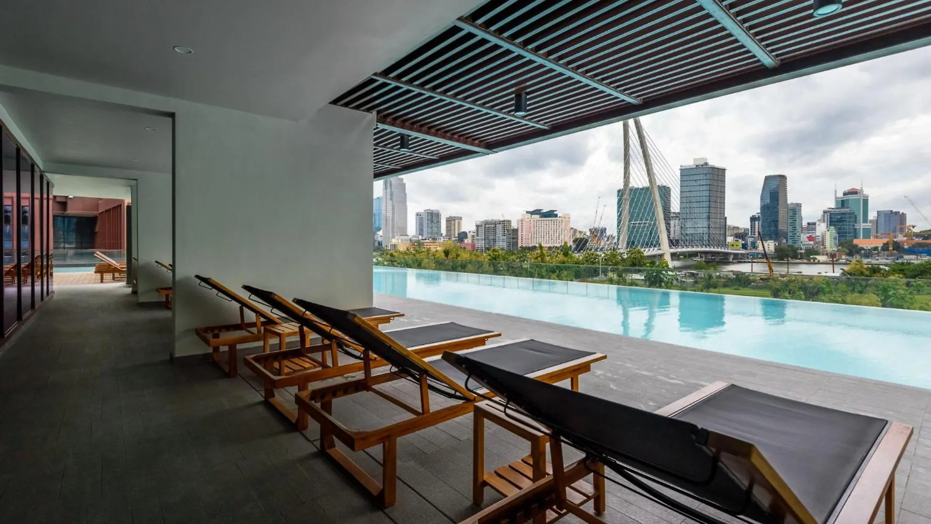 Metropole Luxury Apartment 96 Gym City Center, Infinity Pool Ho Chi Minh City
