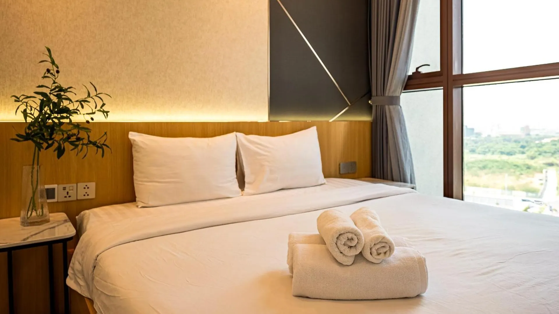 Metropole Luxury Apartment 96 Gym City Center, Infinity Pool Ho Chi Minh City 0*,