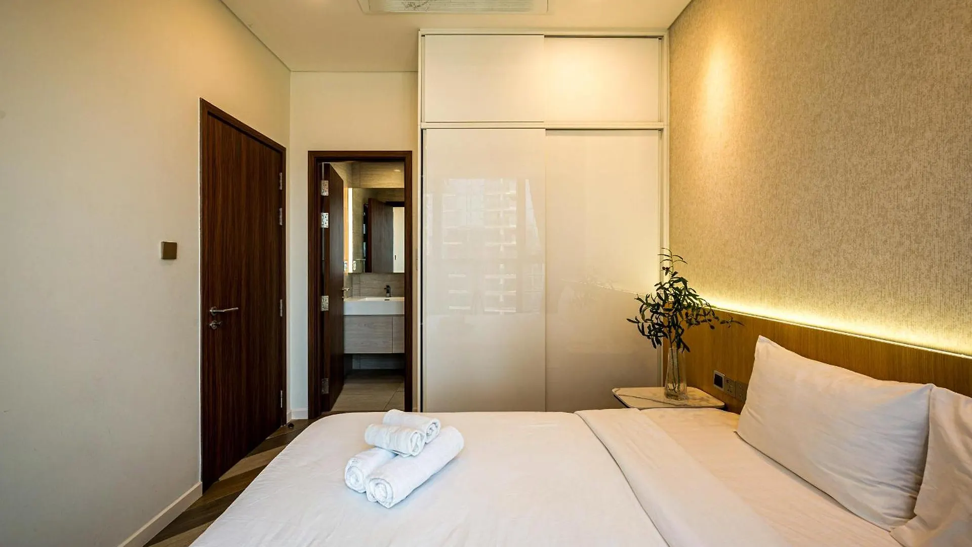 Metropole Luxury Apartment 96 Gym City Center, Infinity Pool Ho Chi Minh City