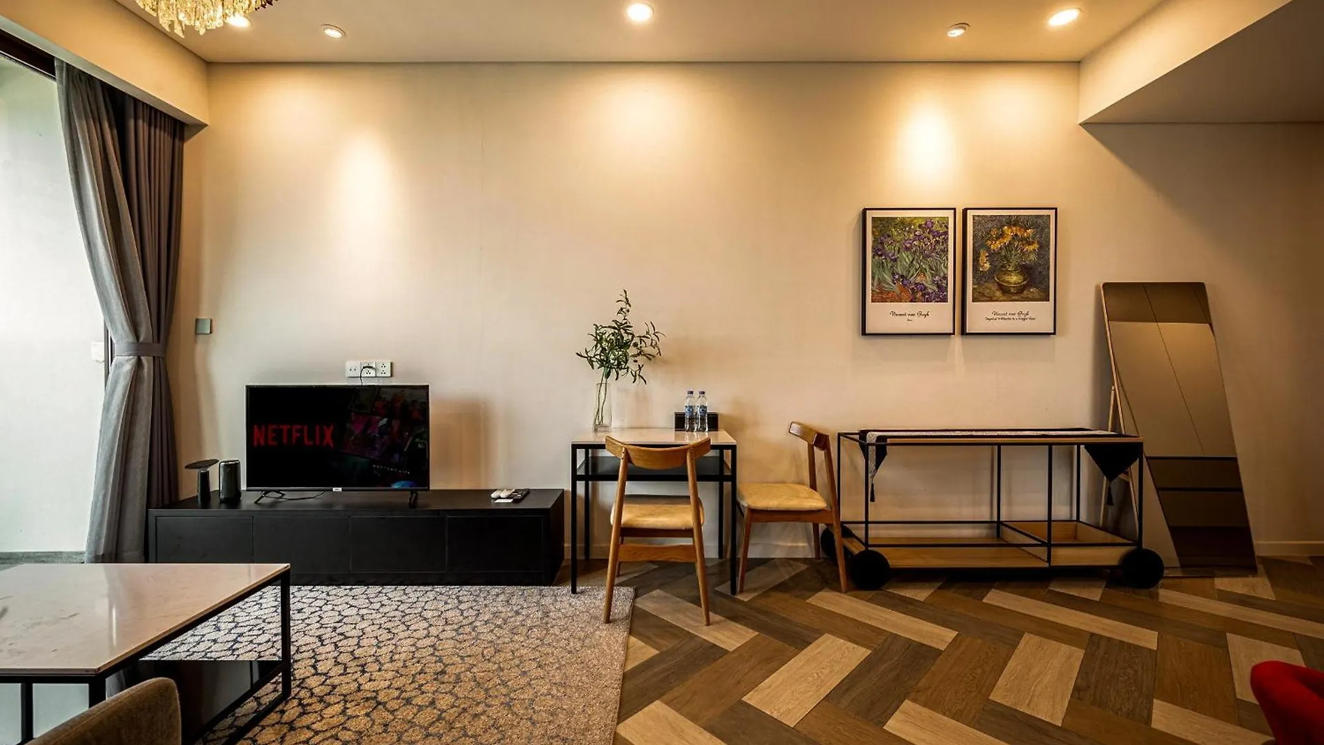 Metropole Luxury Apartment 96 Gym City Center, Infinity Pool Ho Chi Minh City