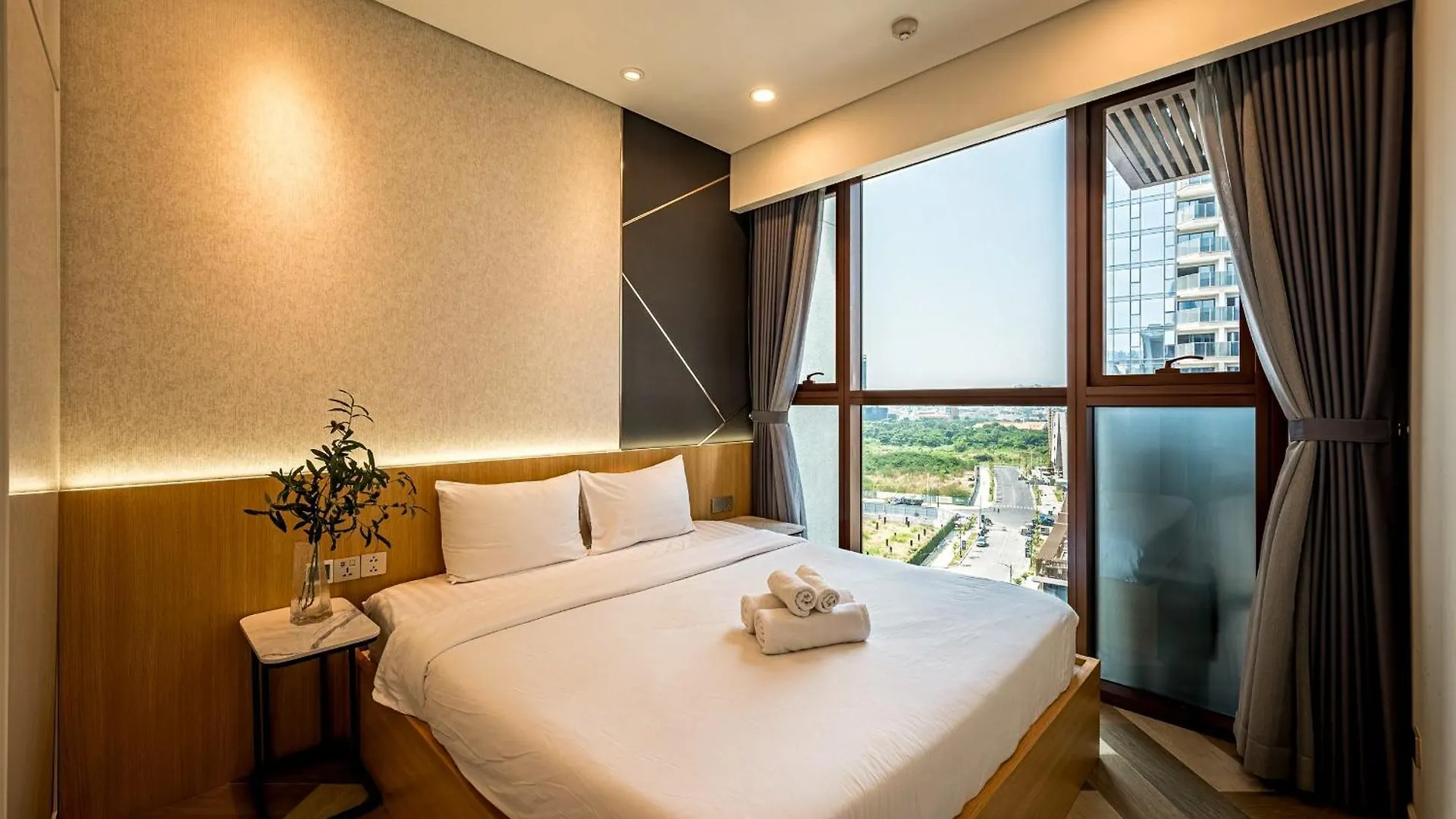 Metropole Luxury Apartment 96 Gym City Center, Infinity Pool Ho Chi Minh City