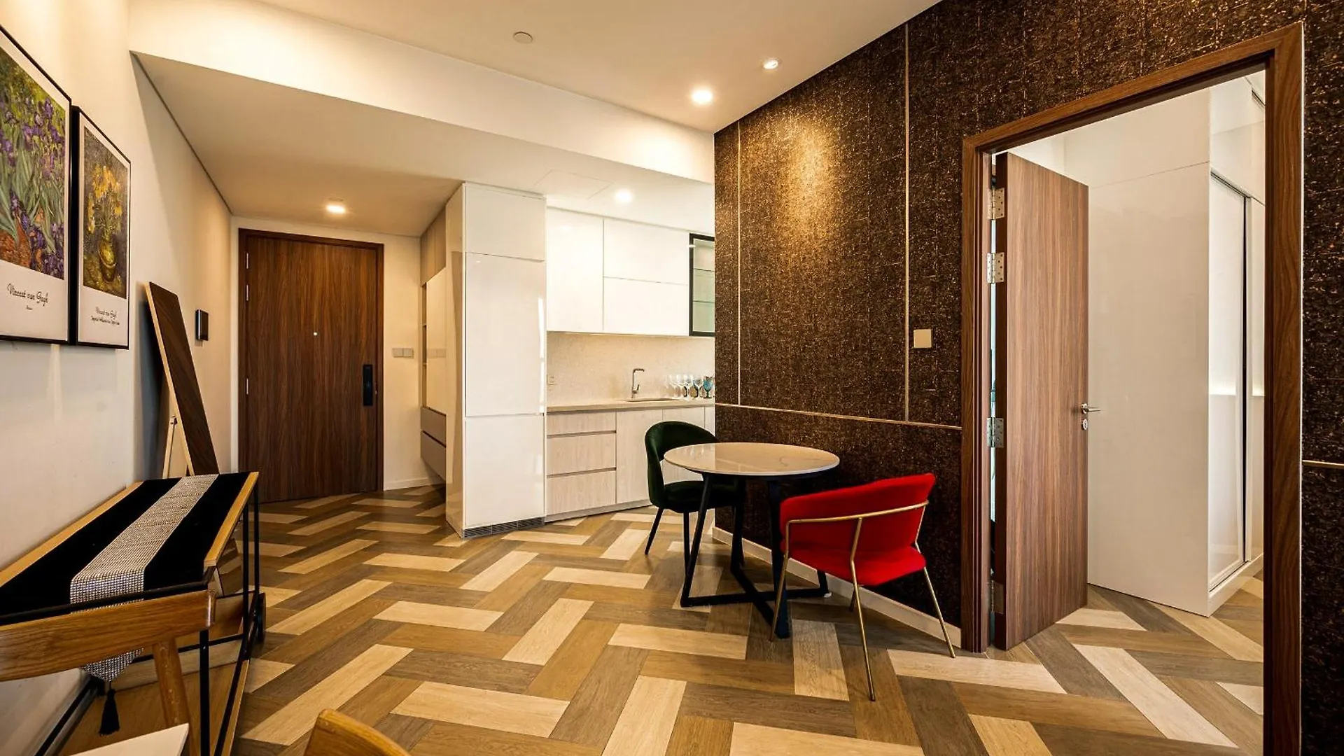 Metropole Luxury Apartment 96 Gym City Center, Infinity Pool Ho Chi Minh City