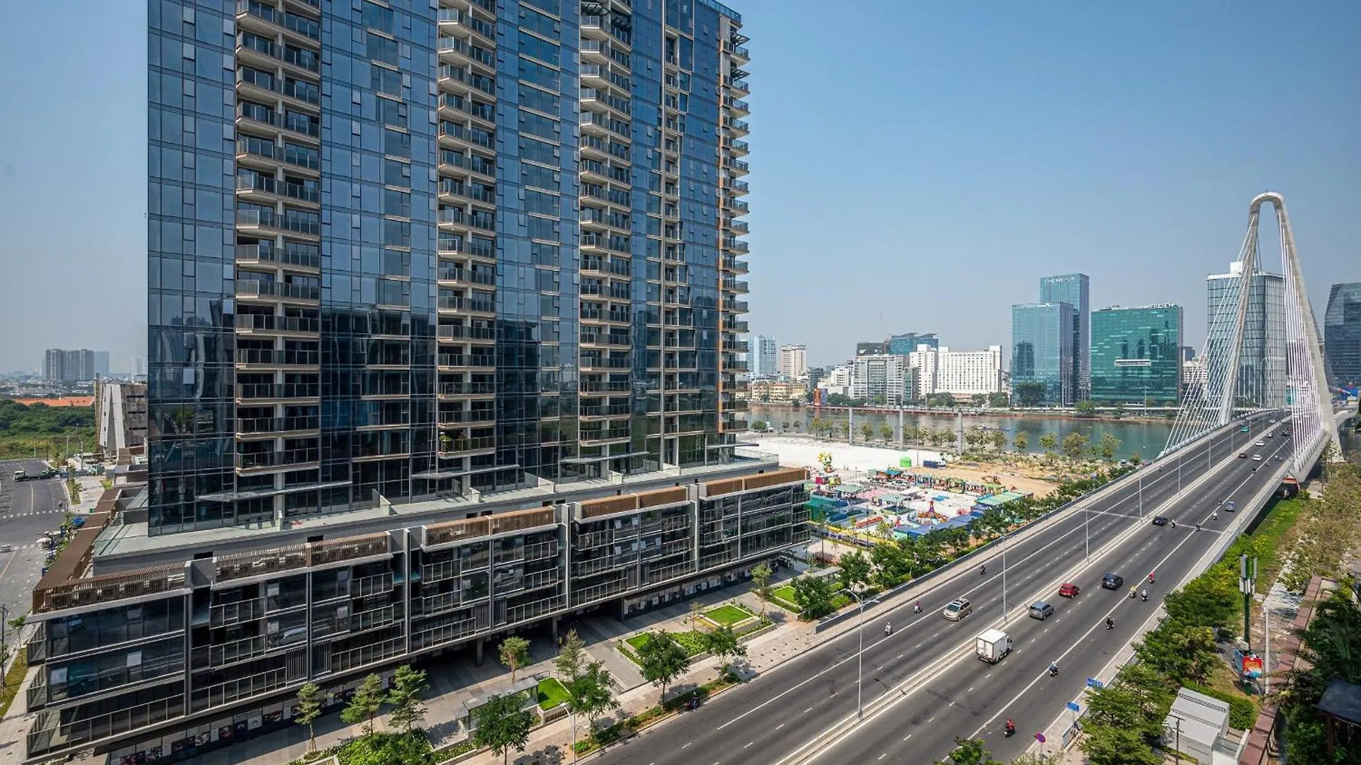 Metropole Luxury Apartment 96 Gym City Center, Infinity Pool Ho Chi Minh City