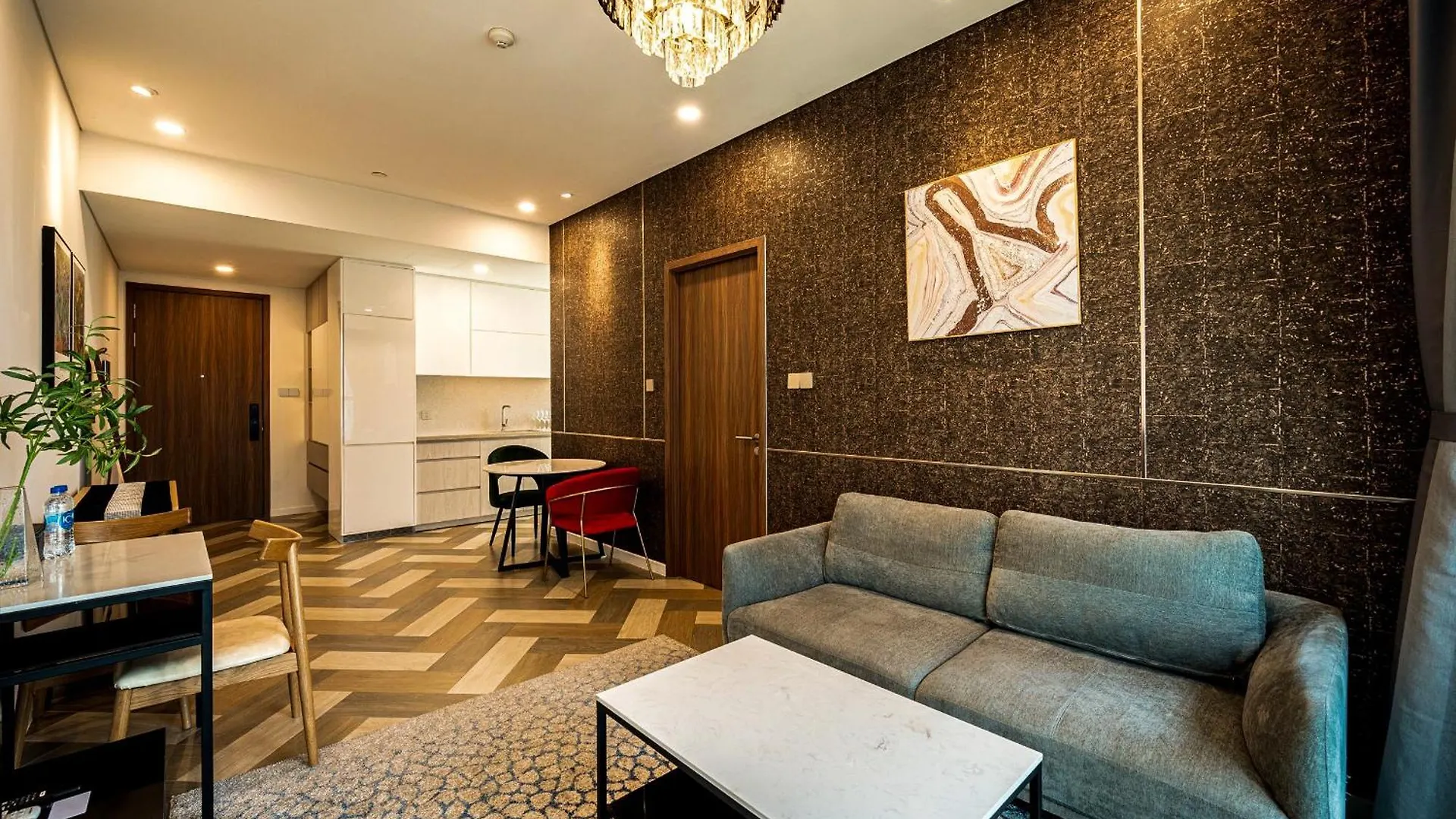 Metropole Luxury Apartment 96 Gym City Center, Infinity Pool Ho Chi Minh City Vietnam